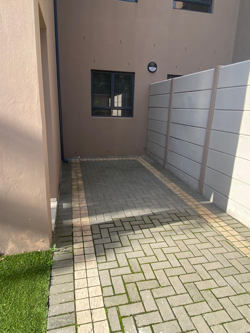 To Let 2 Bedroom Property for Rent in Maitland Western Cape